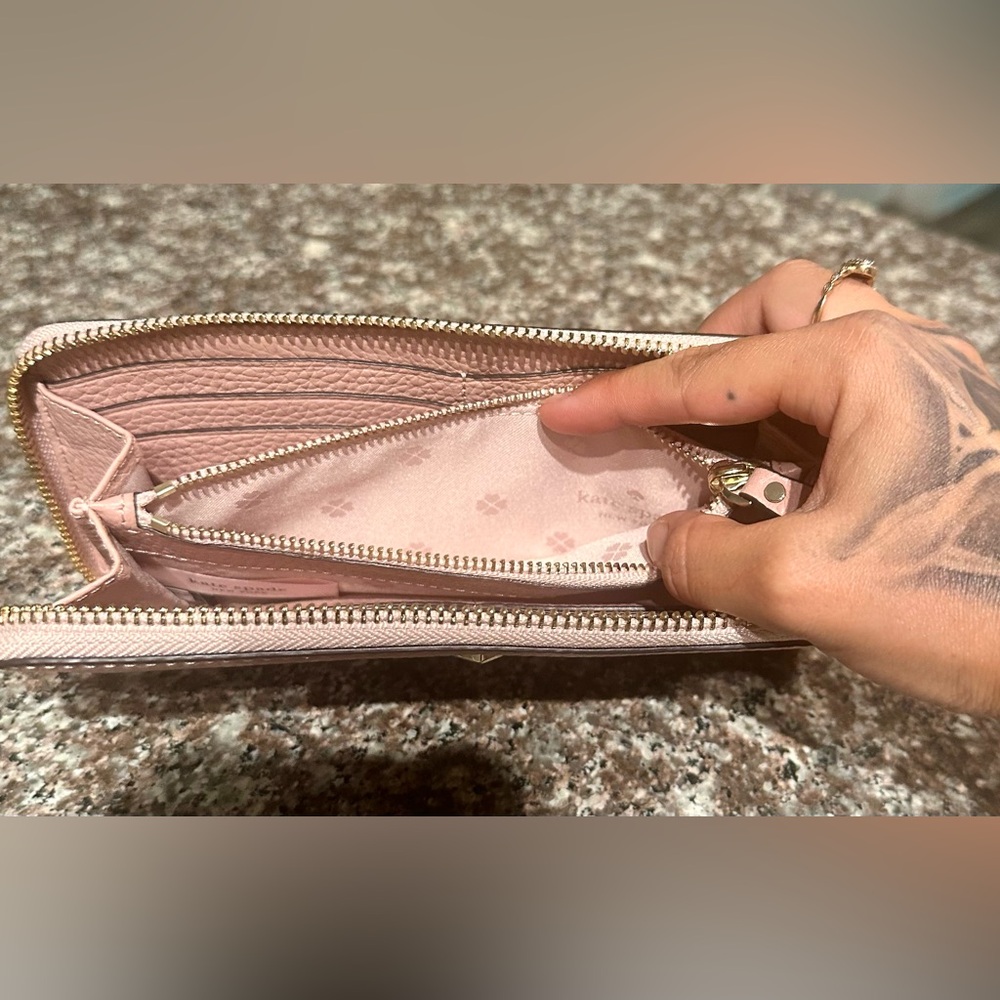 Kate Spade ♠️ Blush Pink Long Wallet EUC! NO CALLOUTS - Picture 3 of 5